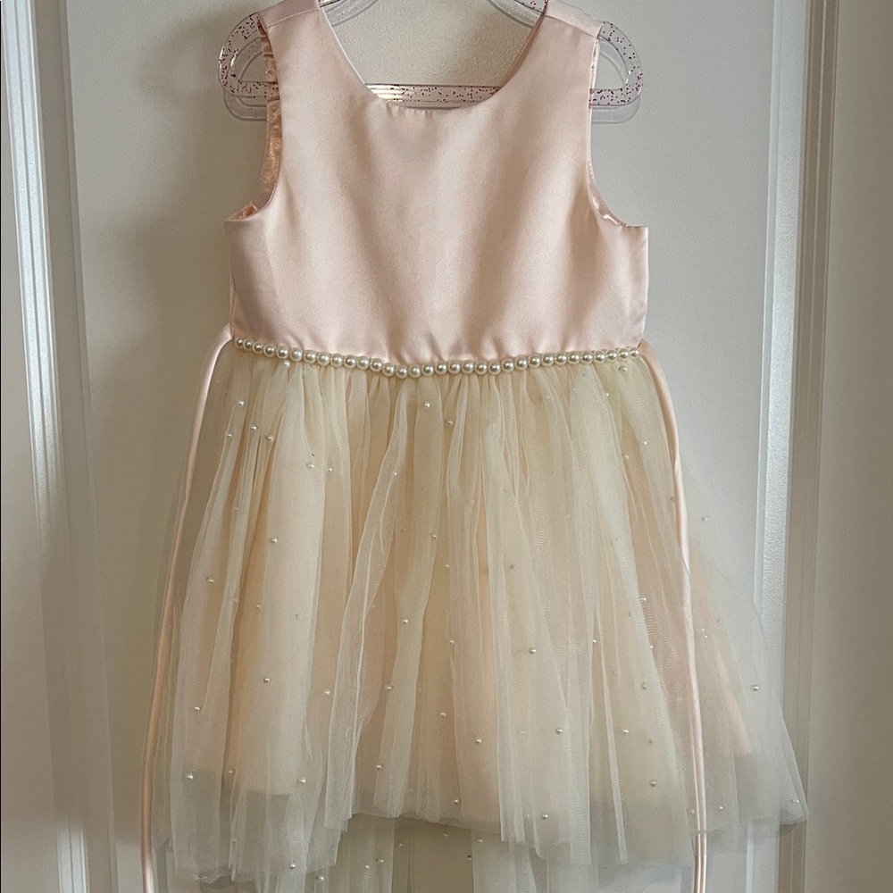 EUC American Princes Light pink with white pearls, girls dress. Used only once!